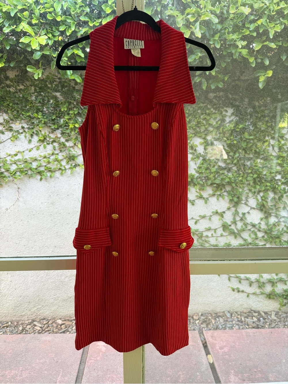 Vintage 80S 90s It Girl Nautical Style
Collared Dress with Button Detail